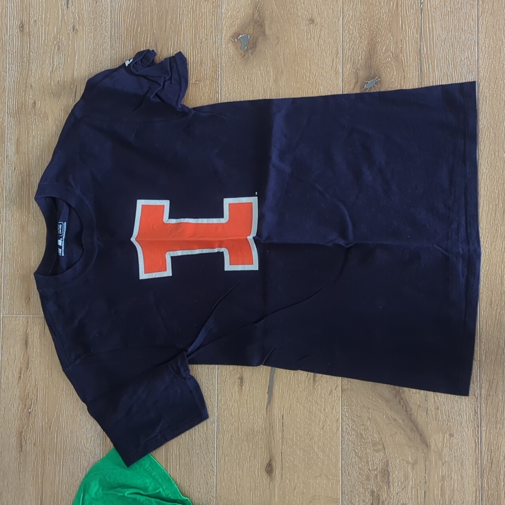 Pre-owned university of Illinois tee